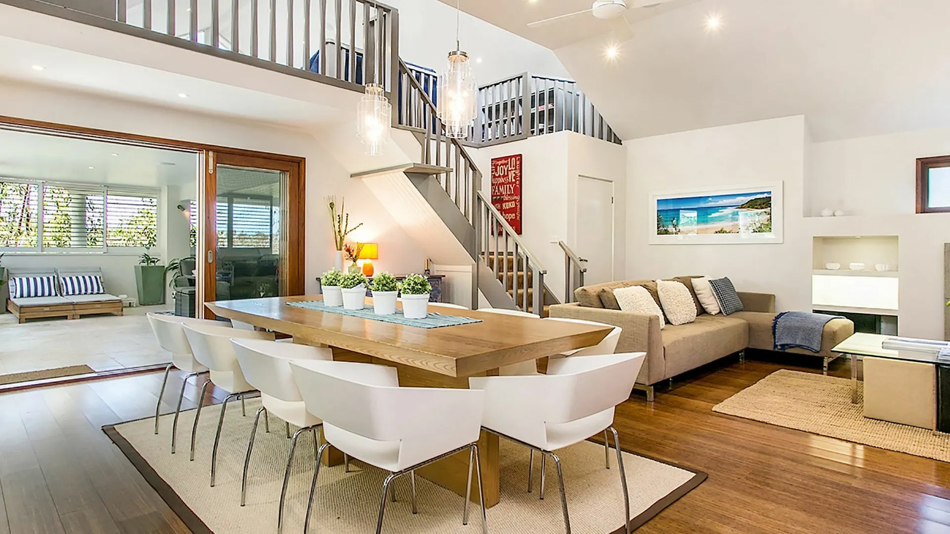 Apartment Beachcomber Blue - Expansive Beachfront Property Byron Bay Australia